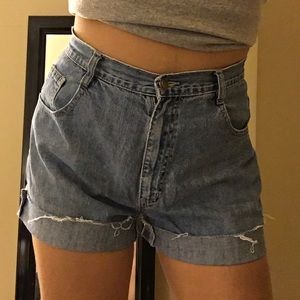St. John's Bay Shorts - ‼️SOLD‼️ Vintage High Waisted Shorts St. John's Bay Shorts - ‼️SOLD‼️ Vintage High Waisted Shorts